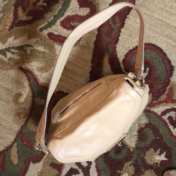 POUR LE VICTOIRE Leather Shoulder-bag Purse Luxe Natural & Gold LOGO Stripe NEW - Picture 11 of 15